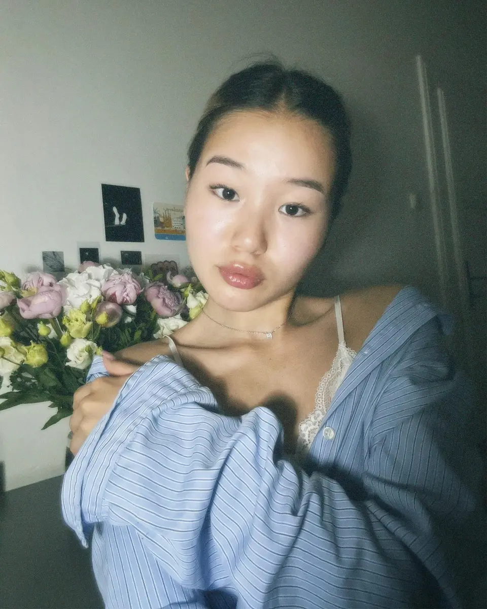 阿依努尔 香港的应召女郎