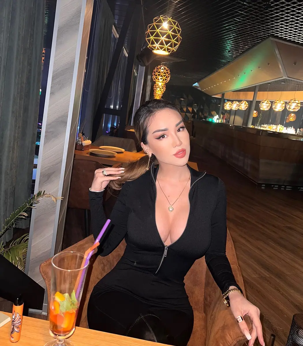 艾苏鲁 香港的应召女郎