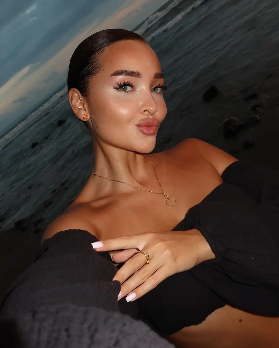 艾展 香港的应召女郎