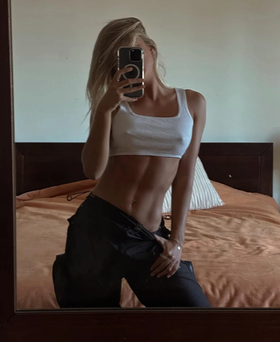 阿丽娜 香港的应召女郎