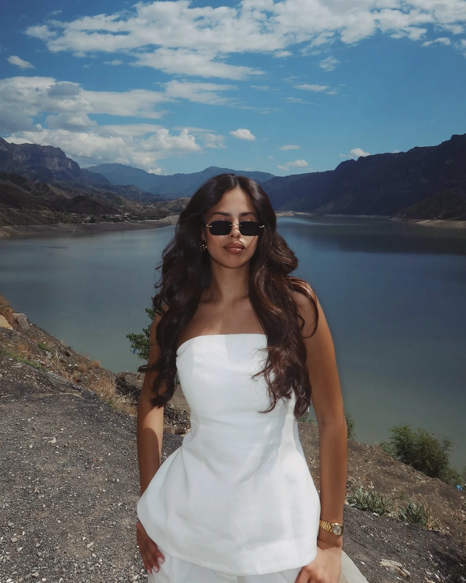 Aliya 香港的应召女郎