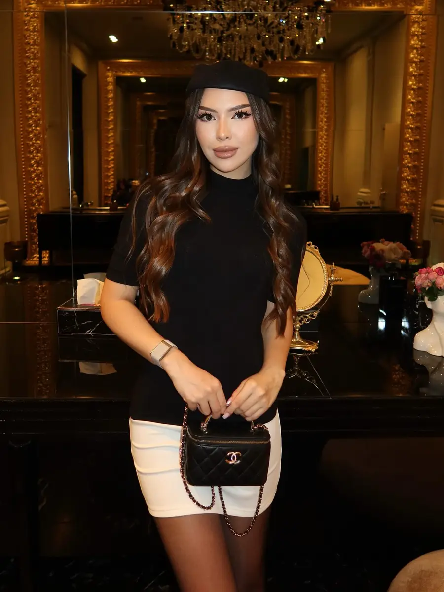 阿尔特奈 香港的应召女郎