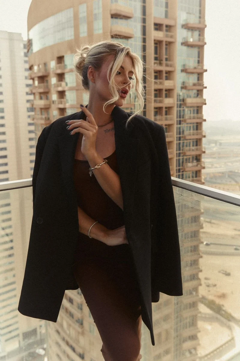 安纳亚 香港的应召女郎