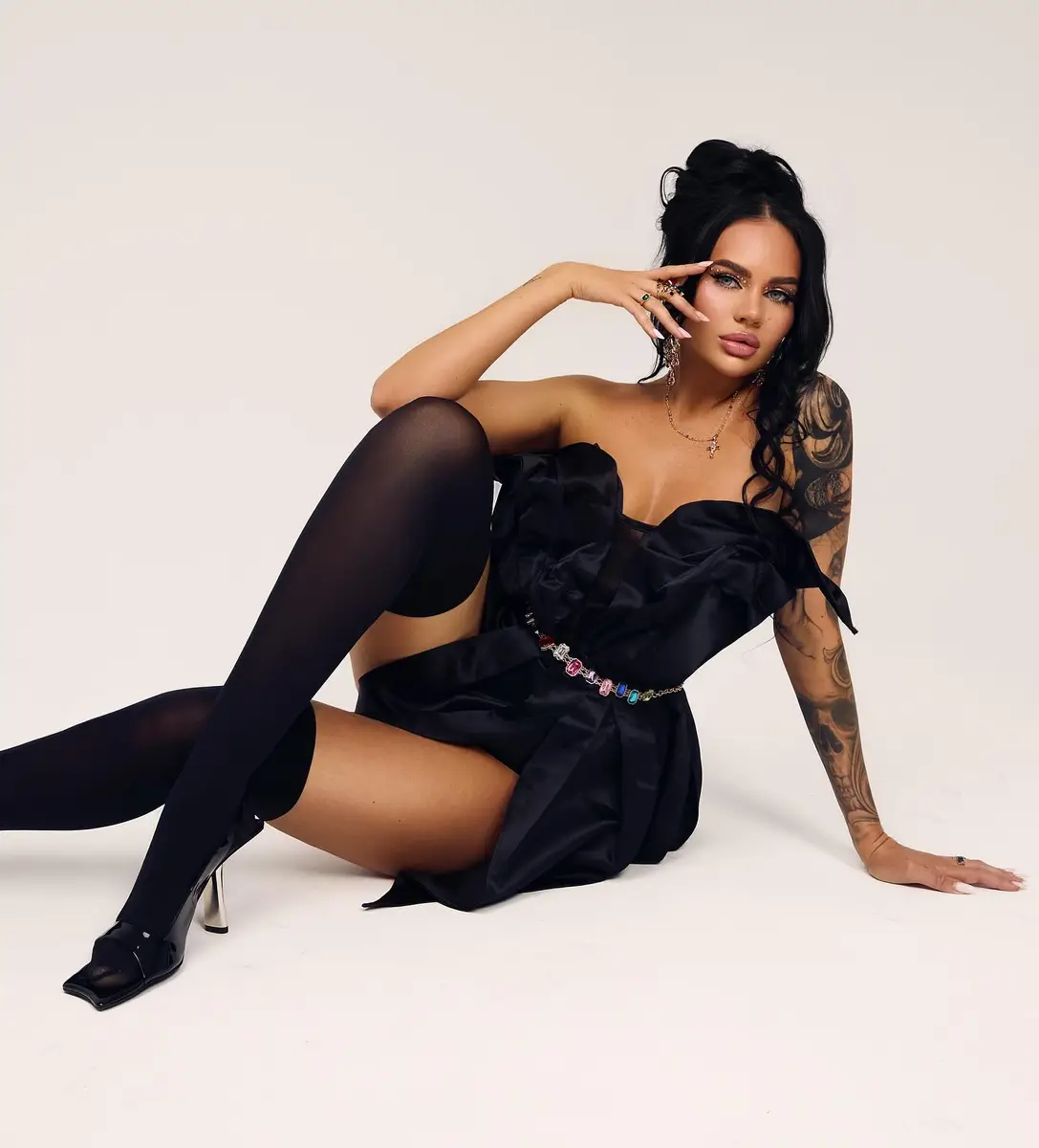 阿丽娜 香港的应召女郎