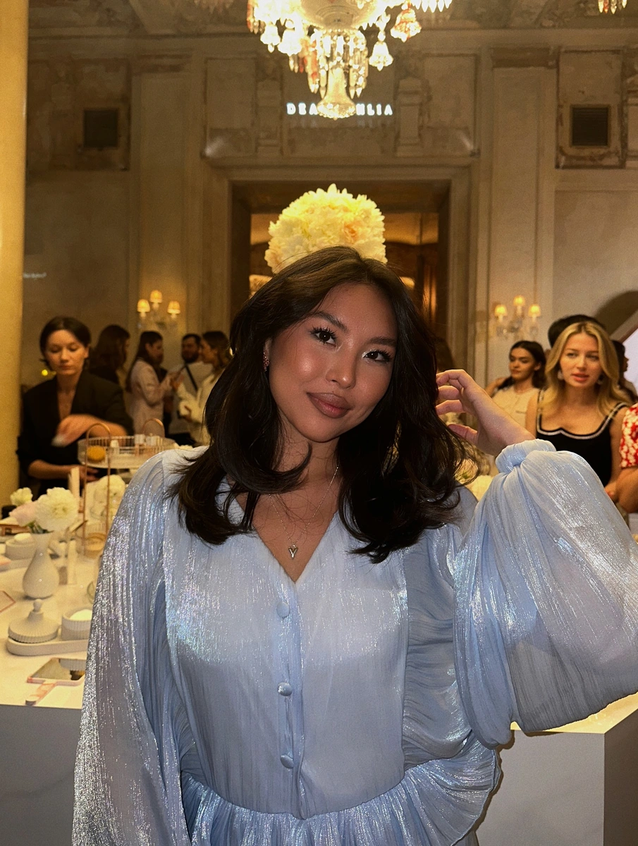 阿鲁赞 香港的应召女郎