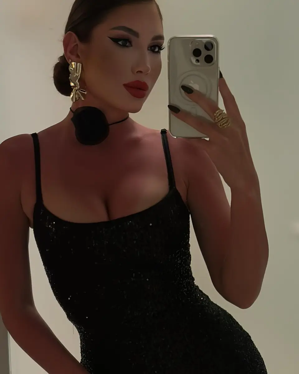 阿塞尔 香港的应召女郎