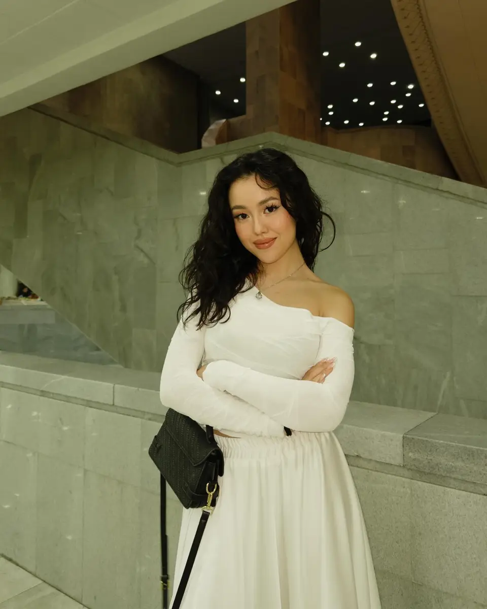 阿塞尔 香港的应召女郎