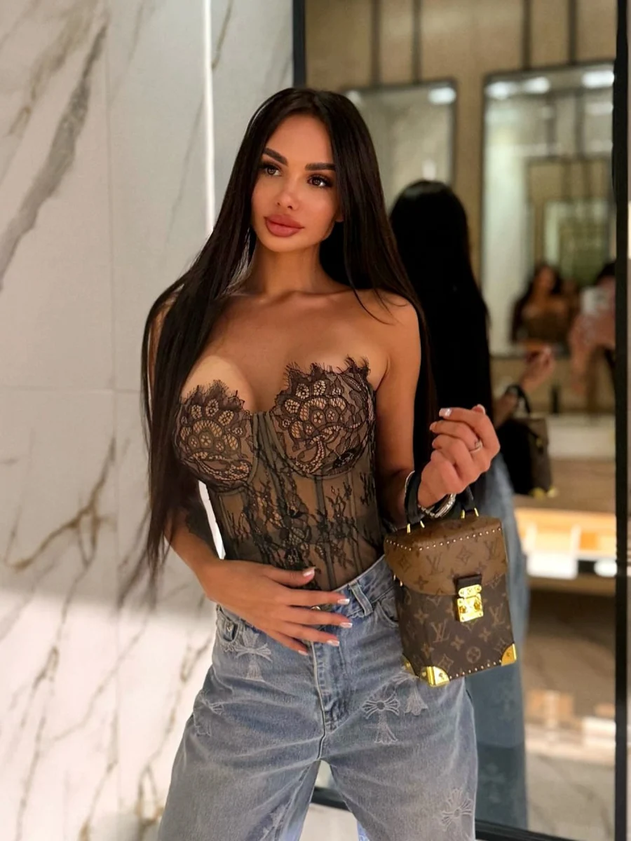 阿瓦 香港的应召女郎