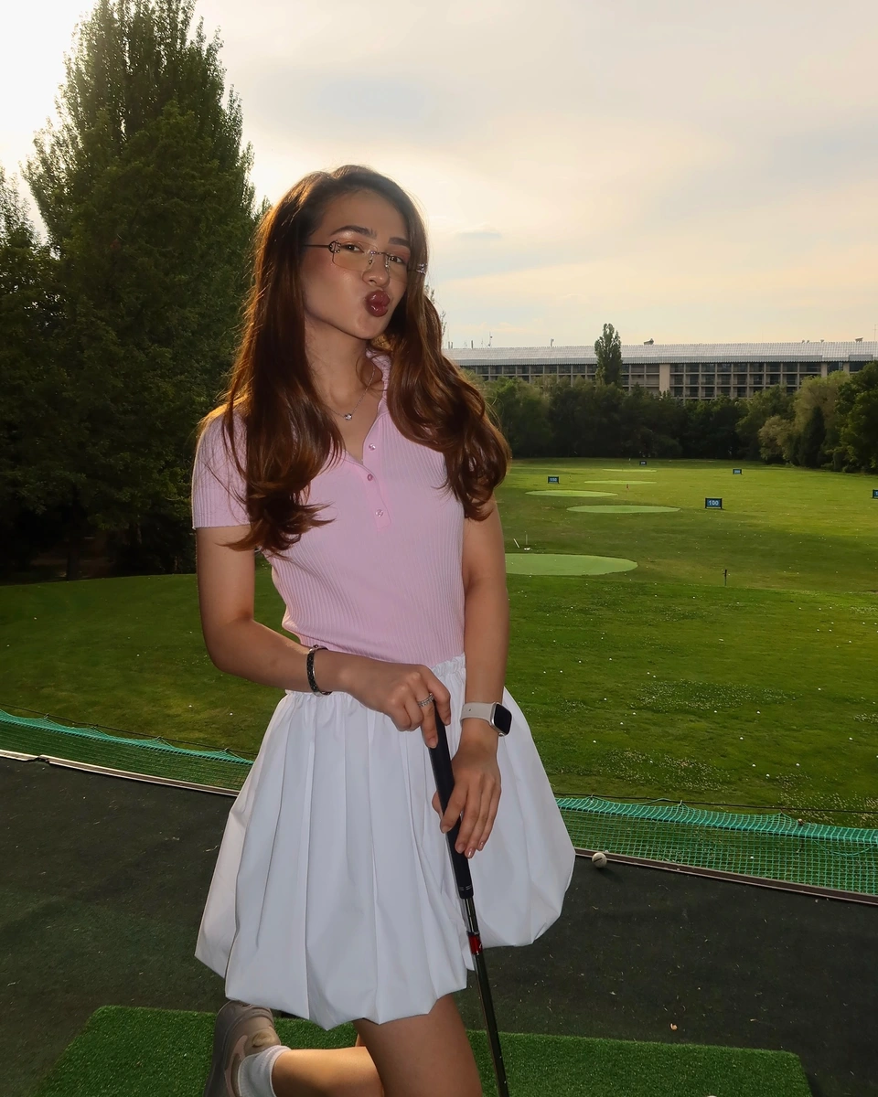 Ayanat 香港的应召女郎