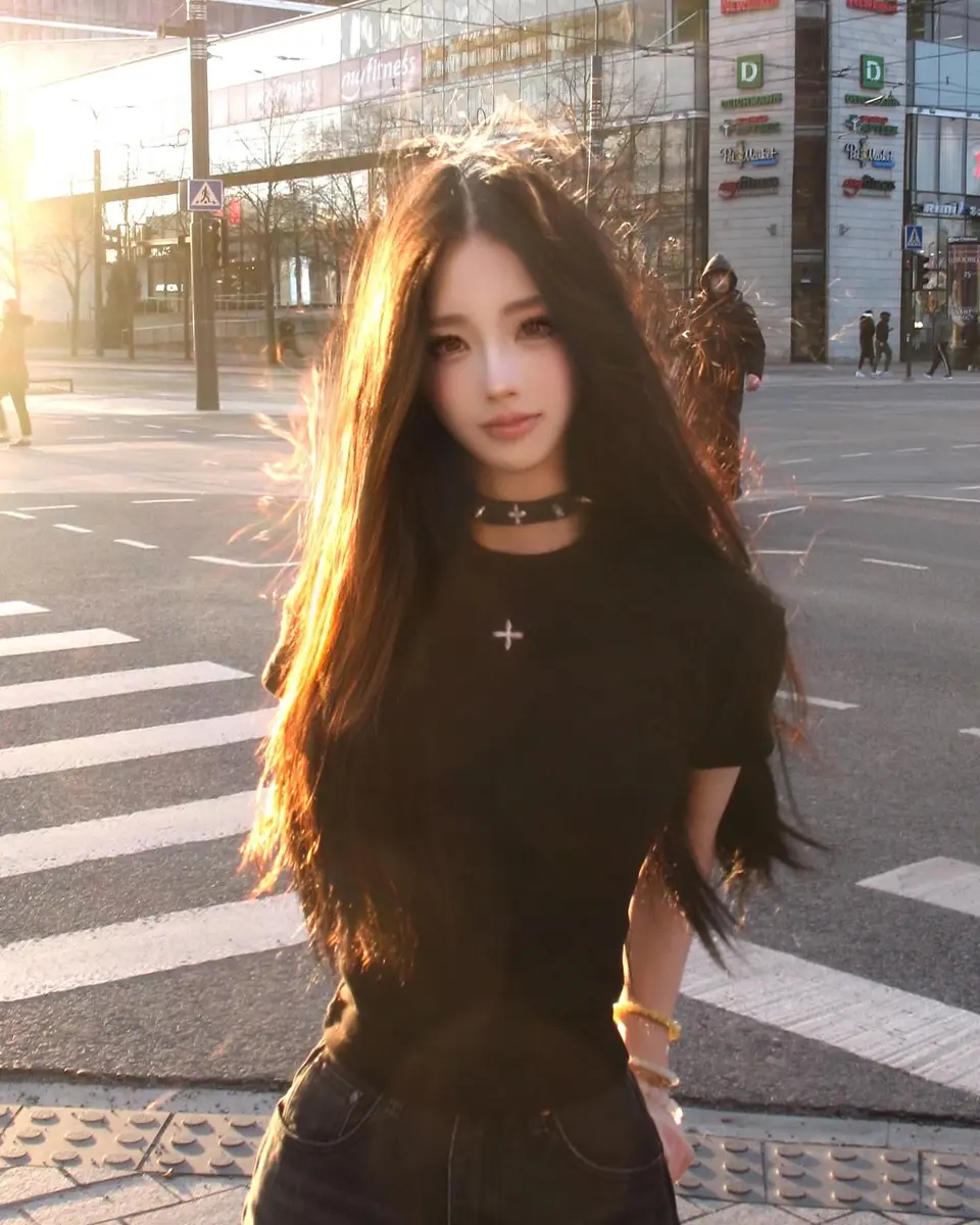 绫音 香港的应召女郎