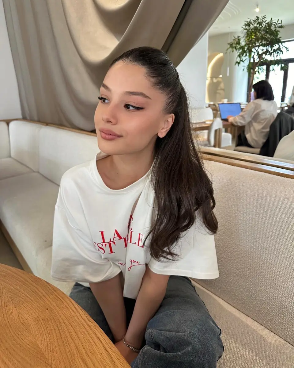 Aysana 香港的应召女郎