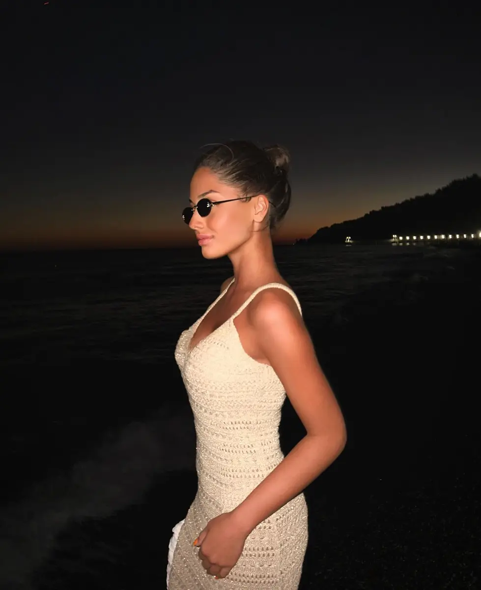 Aysana 香港的应召女郎