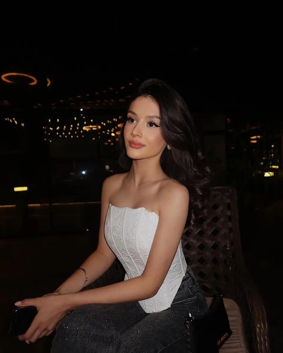 Aysana 香港的应召女郎