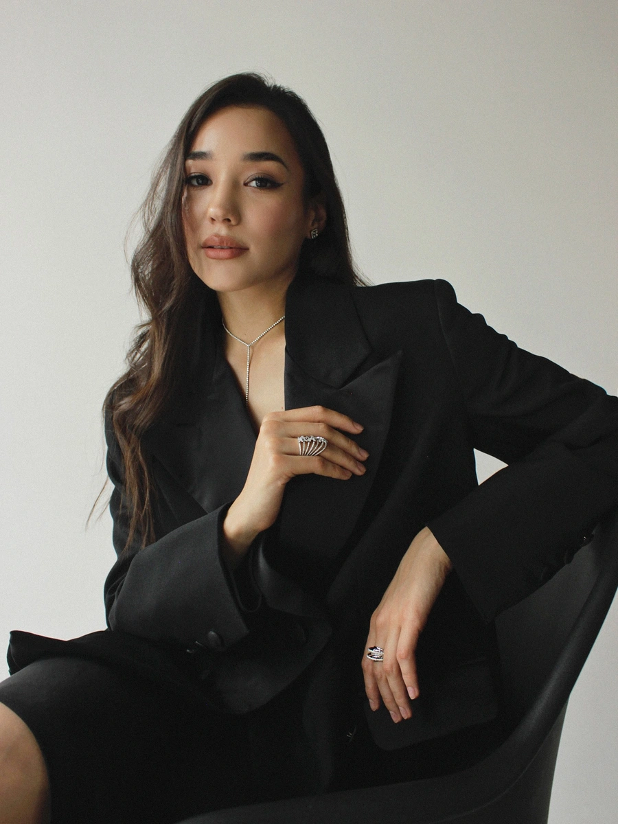 巴彦 香港的应召女郎