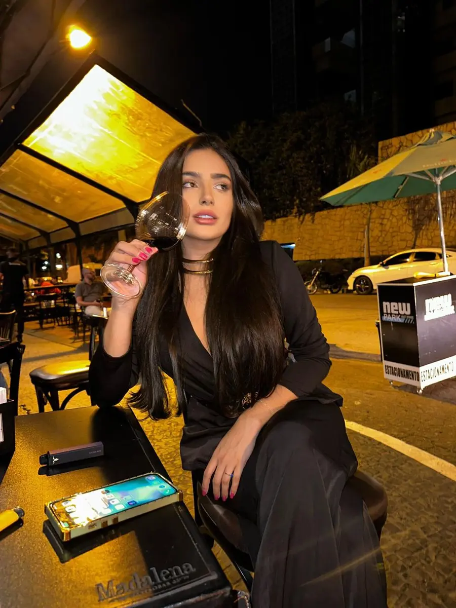 贝维娜 香港的应召女郎