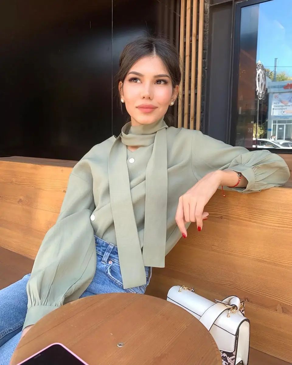 比比古尔 香港的应召女郎