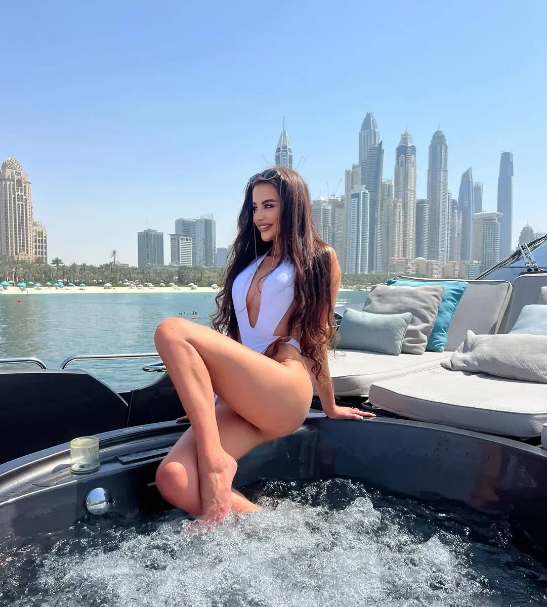 达莉亚 香港的应召女郎