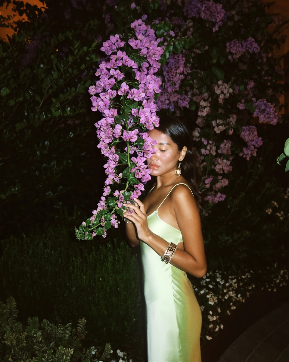 迪纳拉 香港的应召女郎