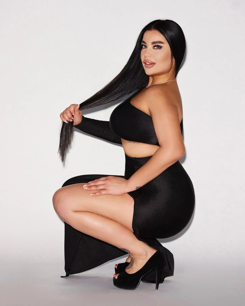 多萝西娅 香港的应召女郎