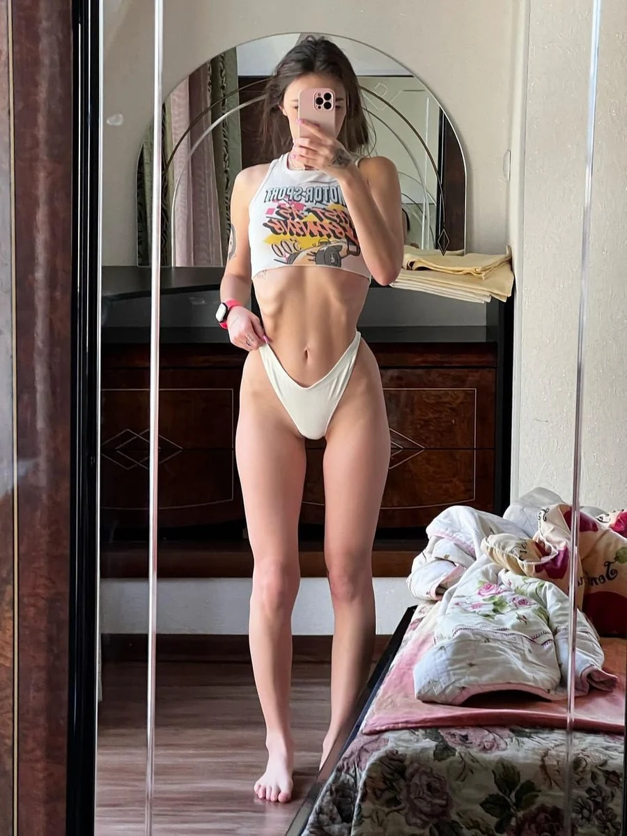 埃莉安娜 香港的应召女郎