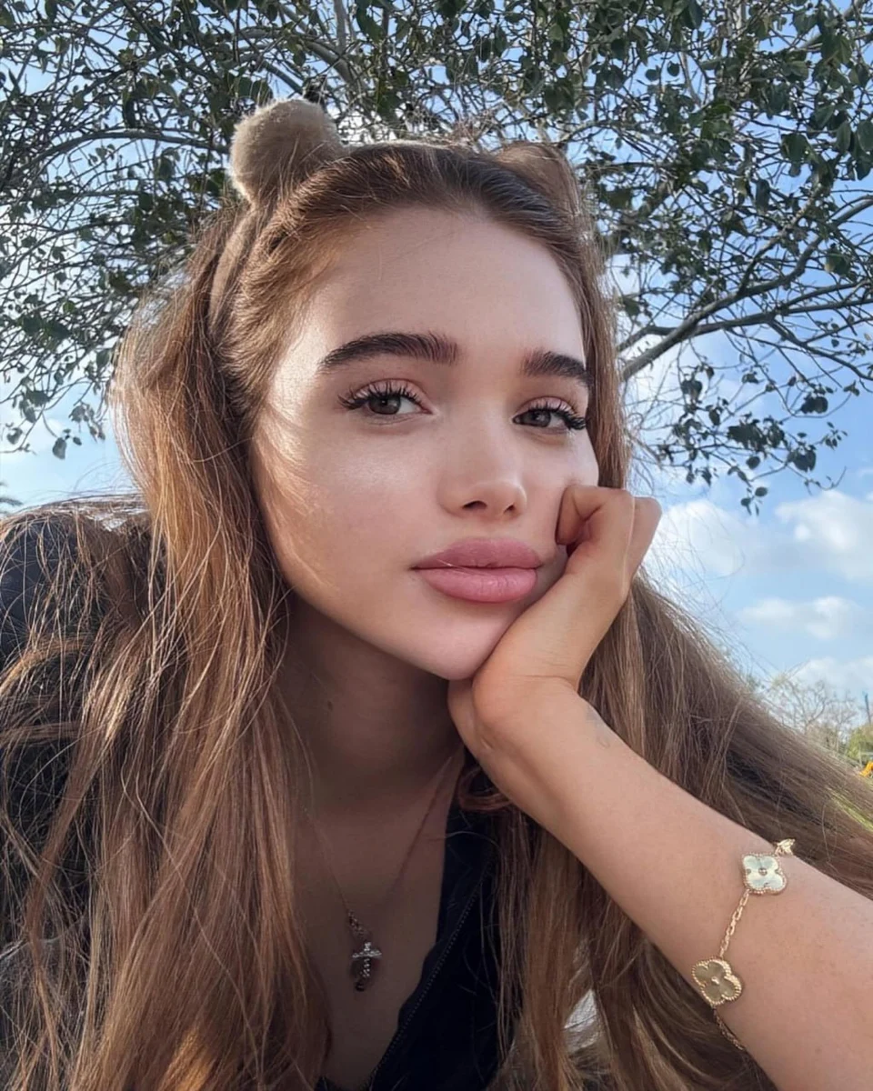 埃维利娜 香港的应召女郎