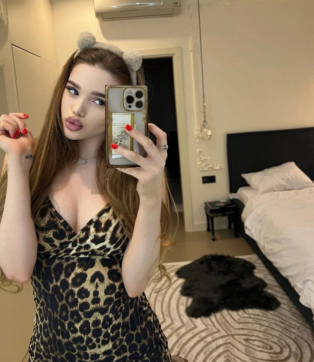 埃维利娜 香港的应召女郎