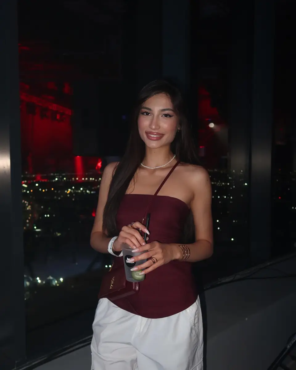 法里扎 香港的应召女郎