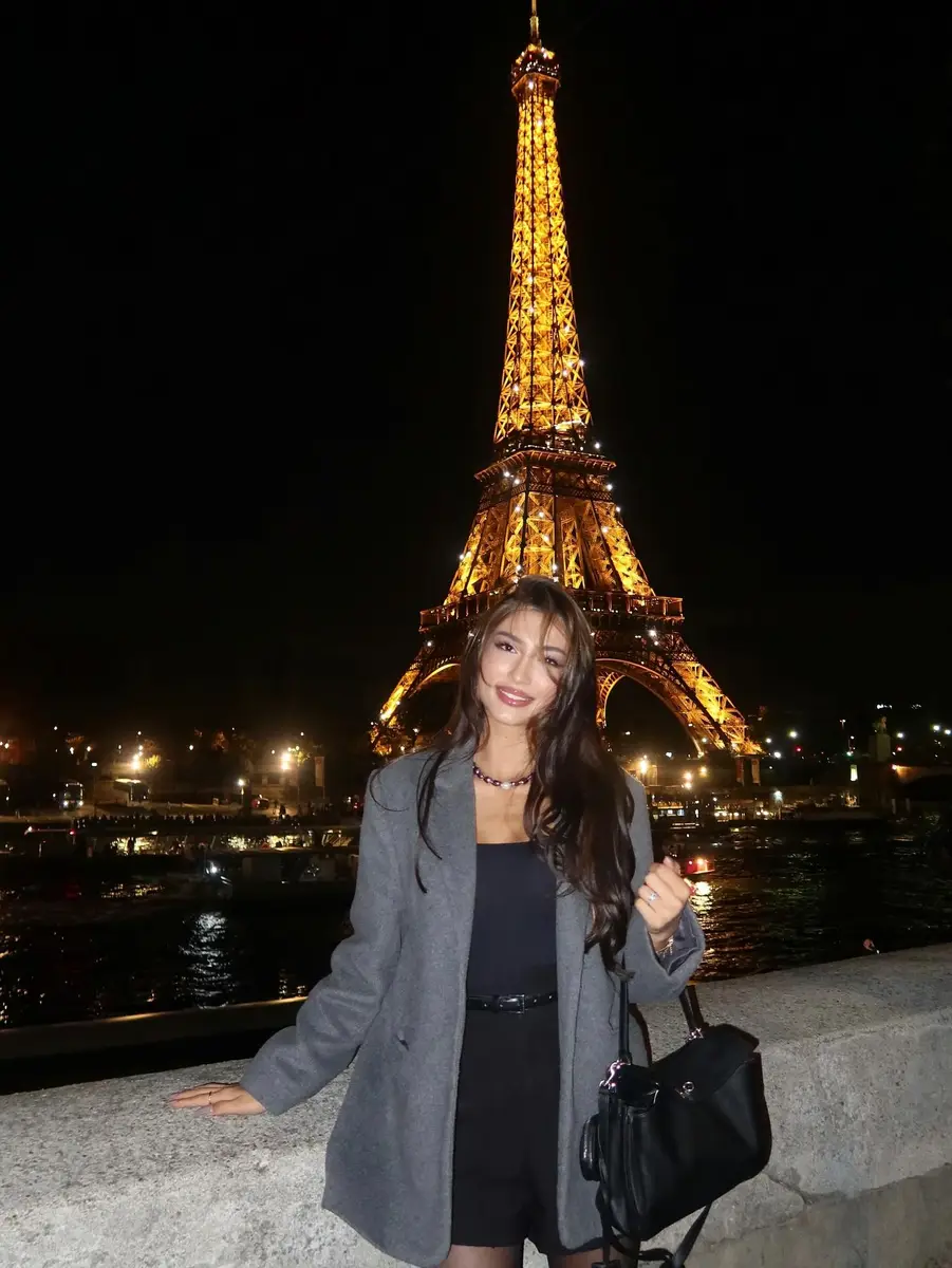 法里扎 香港的应召女郎