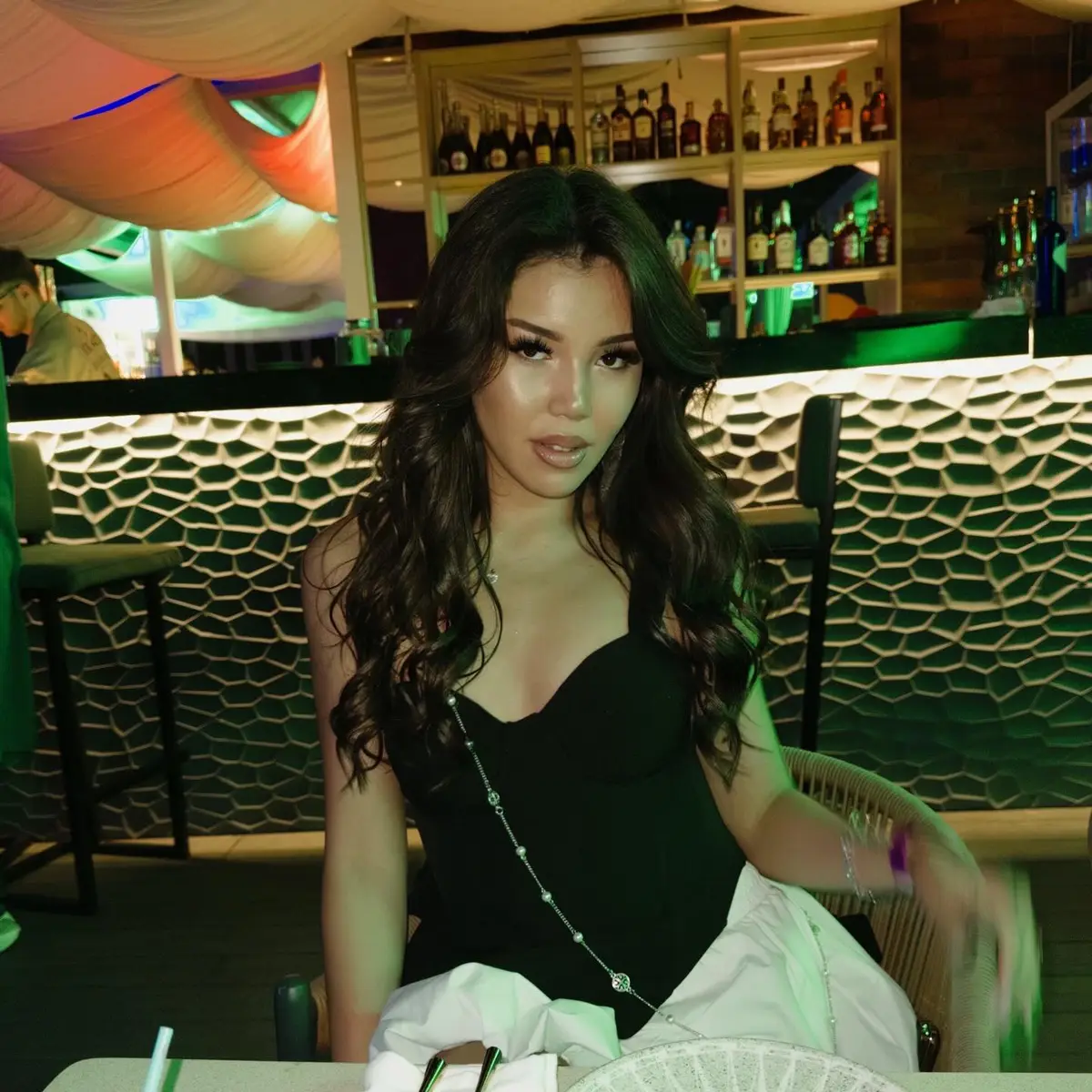 高哈尔 香港的应召女郎