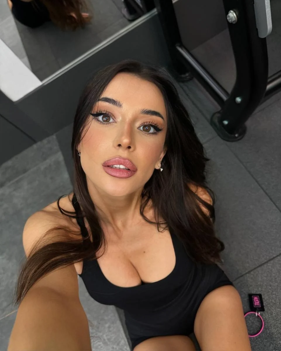 Giordana 香港的应召女郎