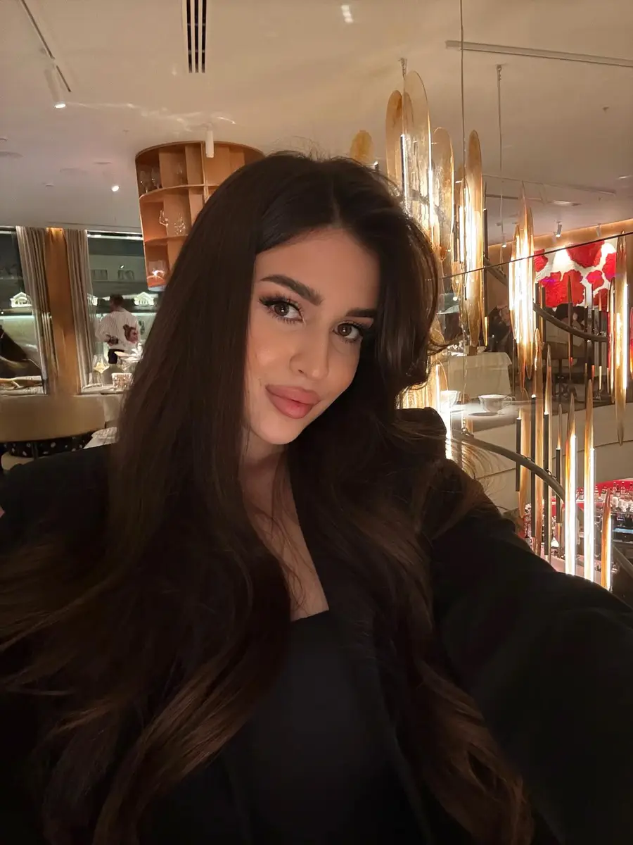 古尔纳 香港的应召女郎