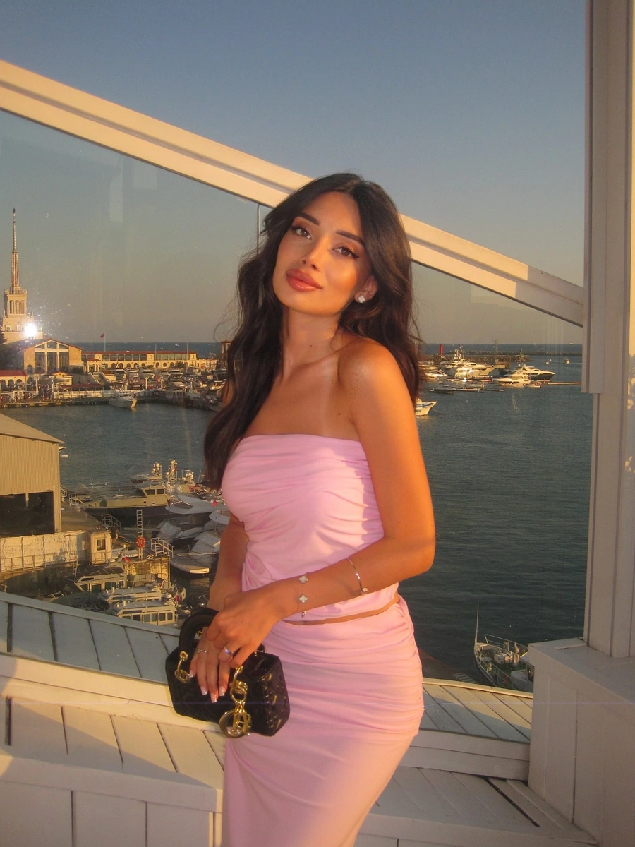 古尔济别克 香港的应召女郎