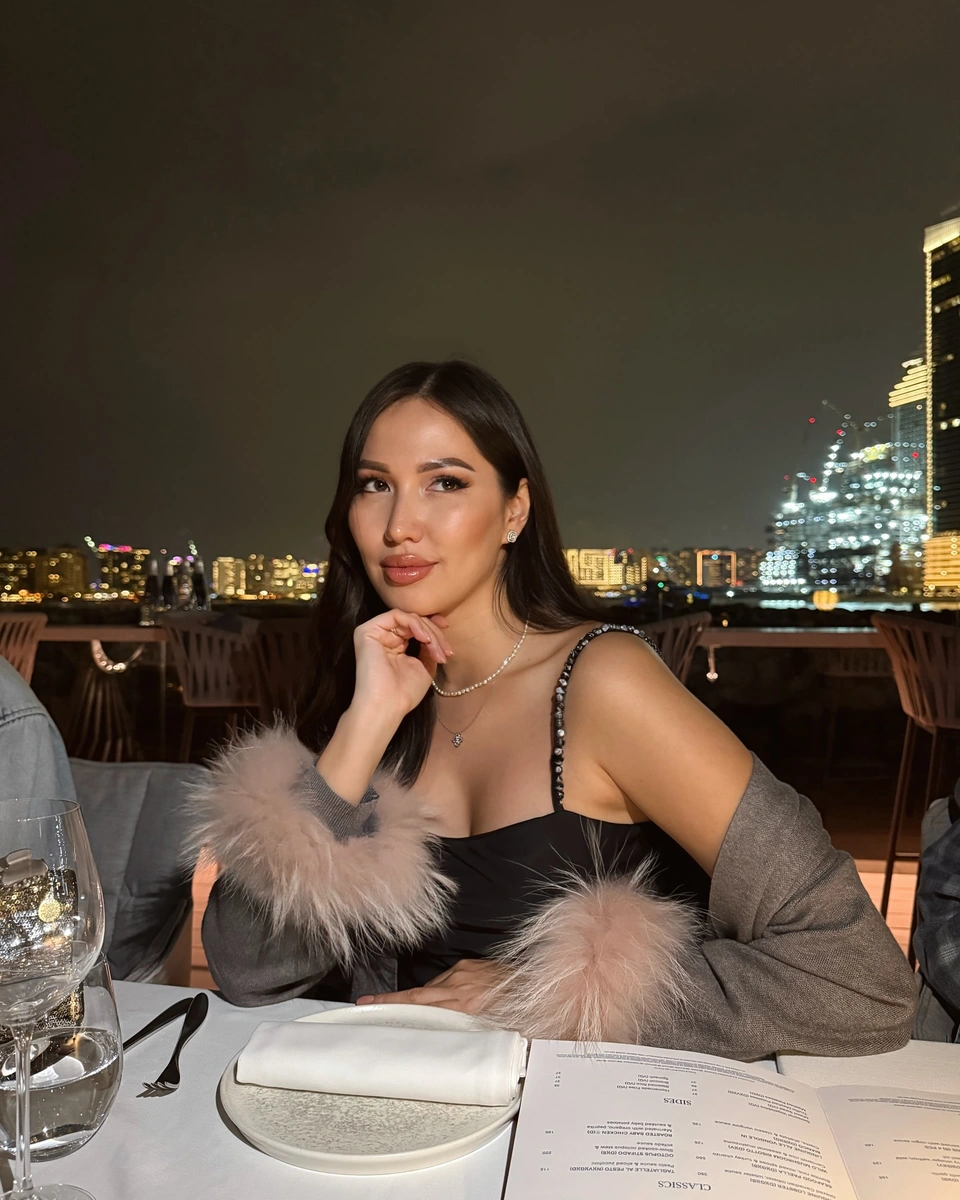 古尔济拉 香港的应召女郎