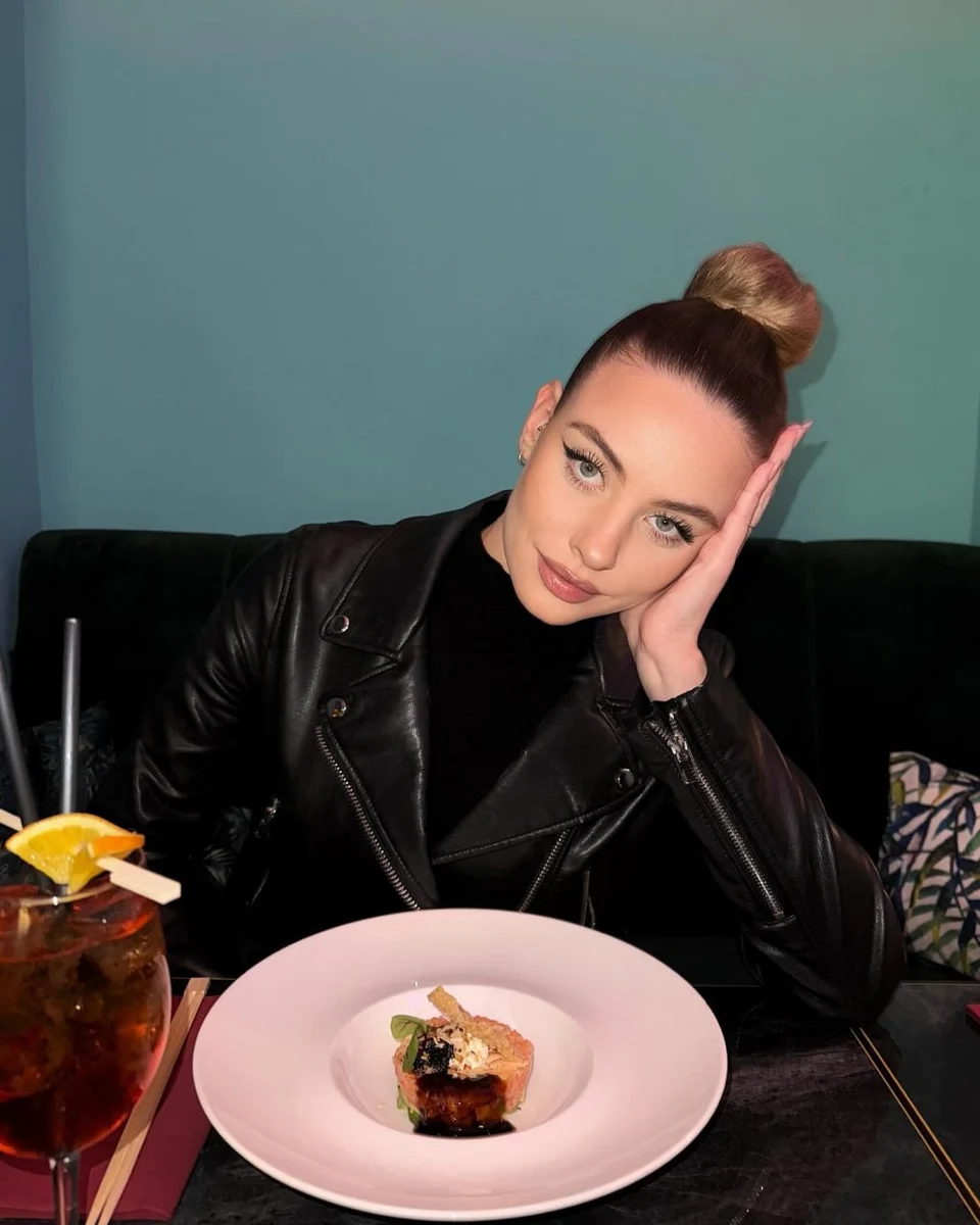 海伦 香港的应召女郎