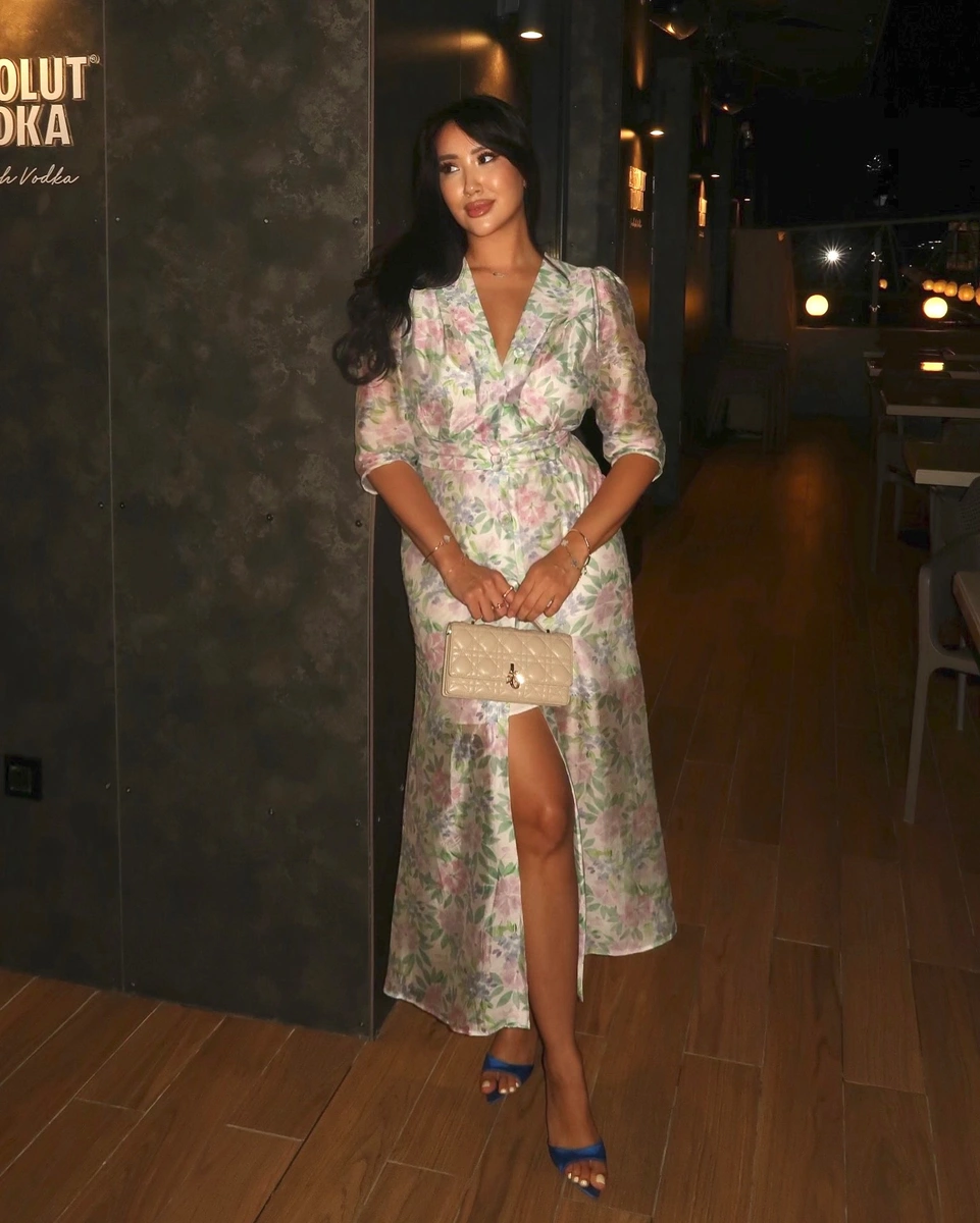 英迪拉 香港的应召女郎