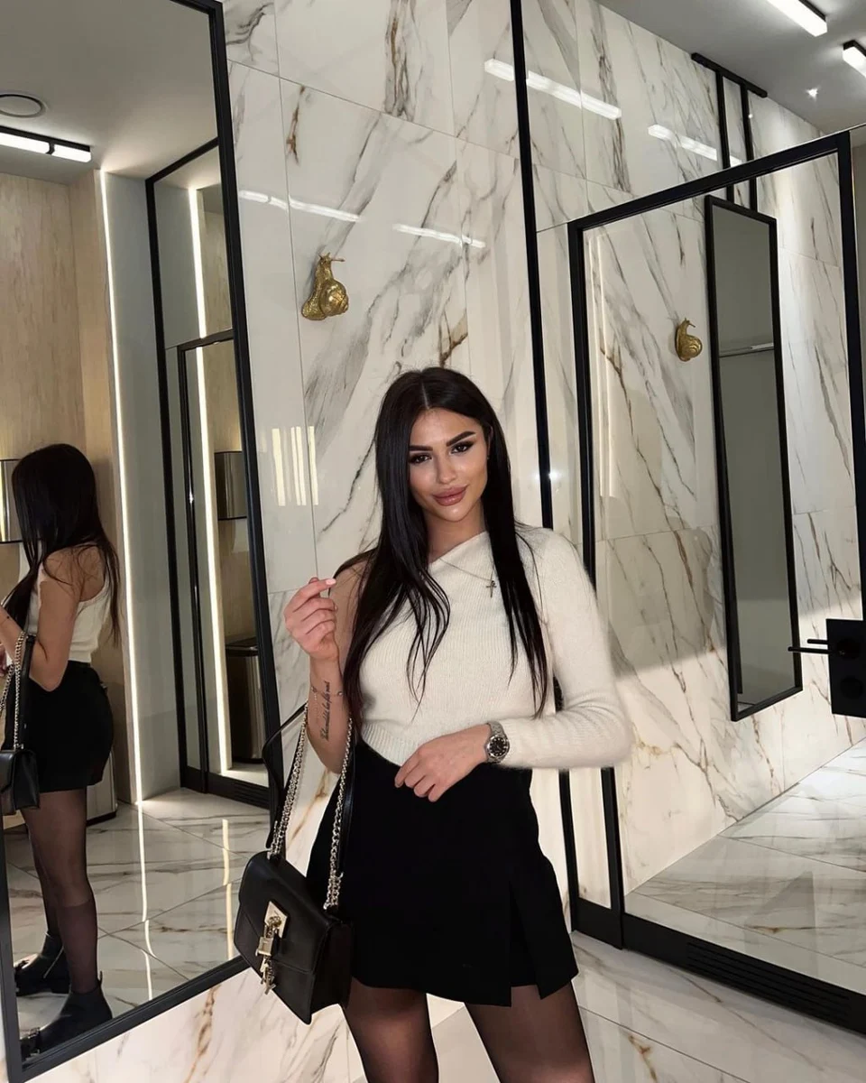 Ingrid 香港的应召女郎