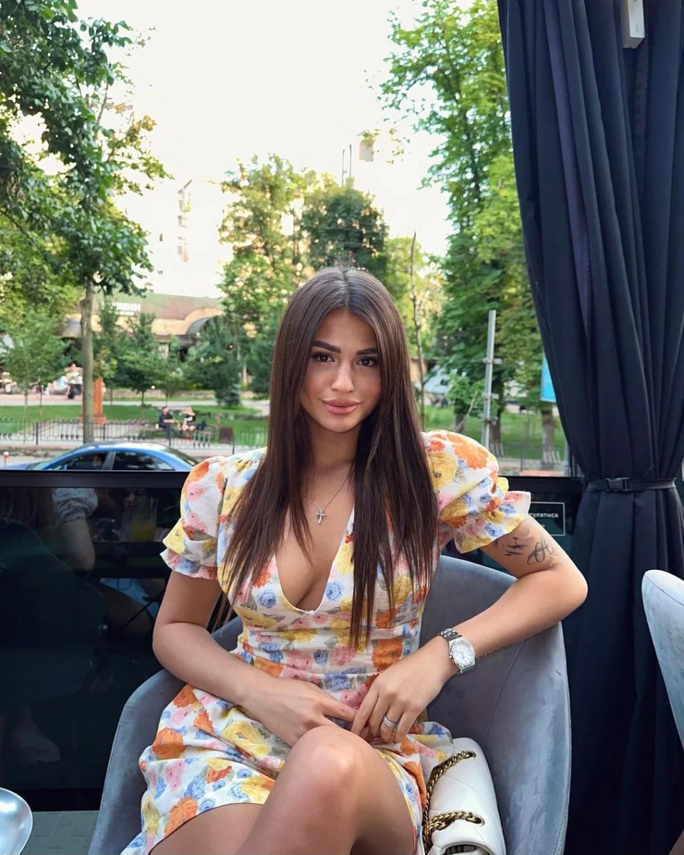 Ingrid 香港的应召女郎