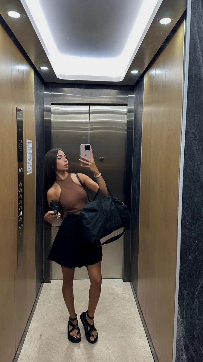 约瑟芬 香港的应召女郎