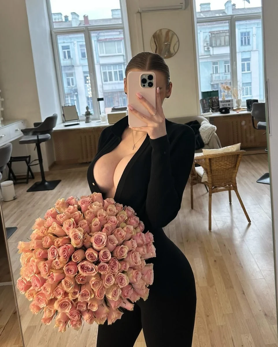 朱莉娅 香港的应召女郎