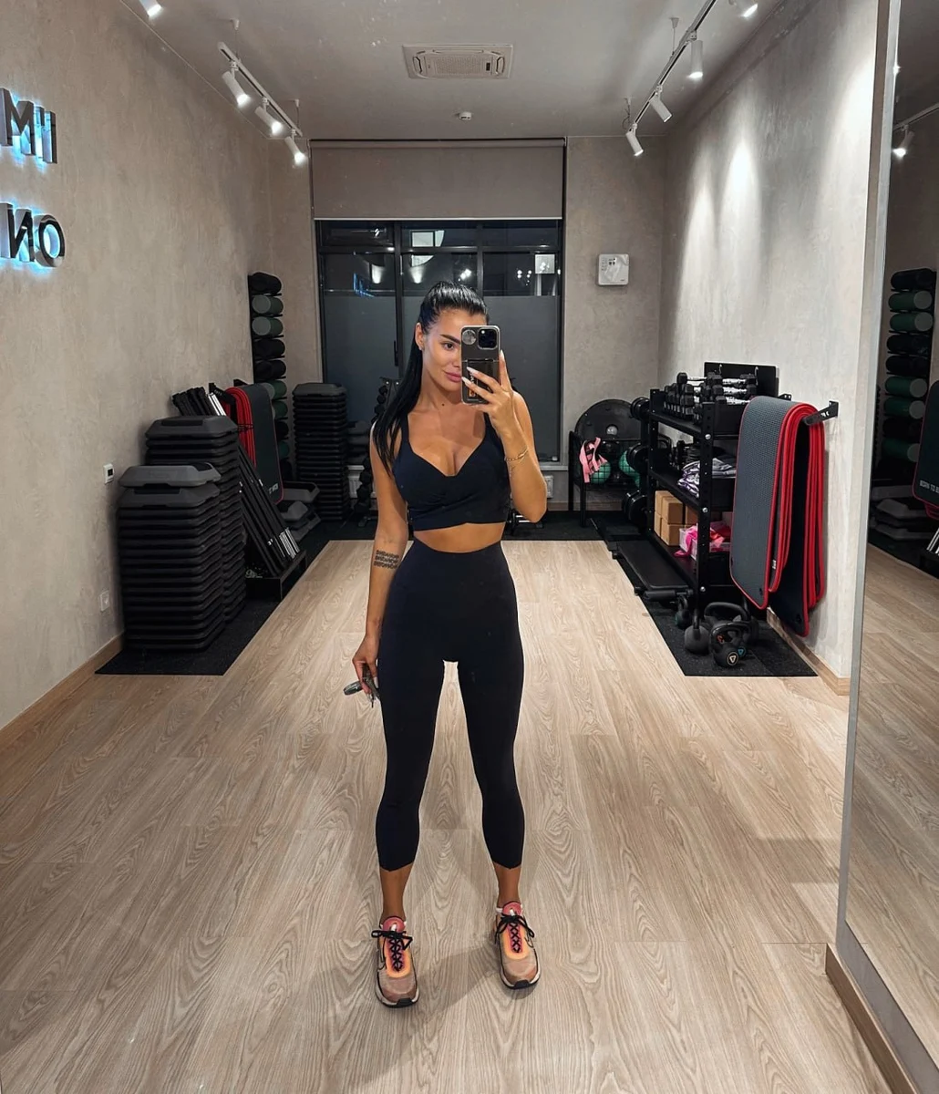 莉莉安娜 香港的应召女郎