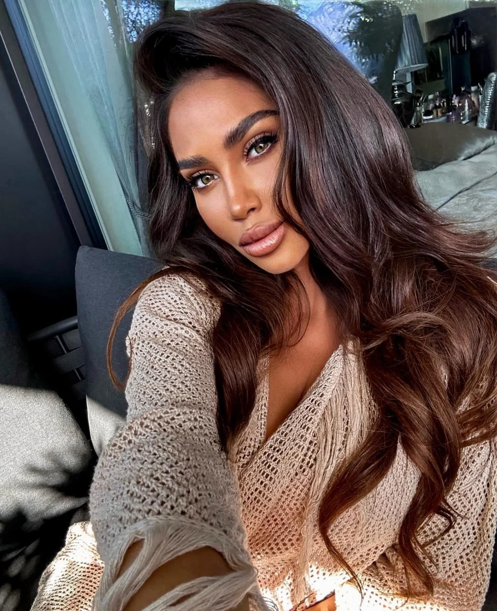 洛拉 香港的应召女郎