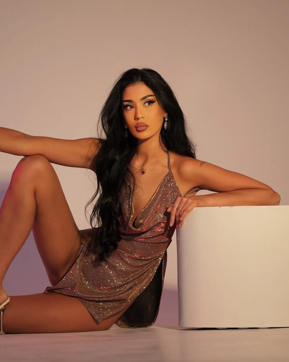 洛伦 香港的应召女郎