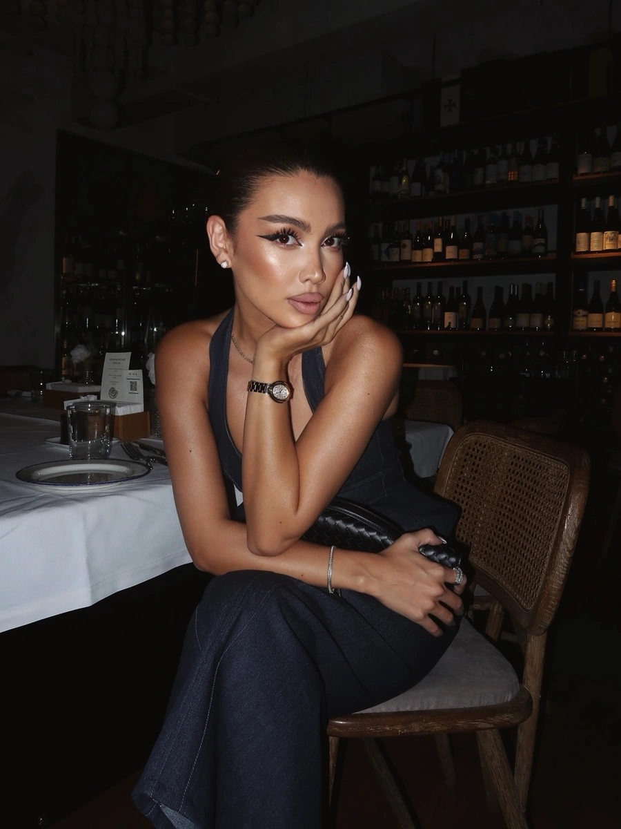 梅拉 香港的应召女郎