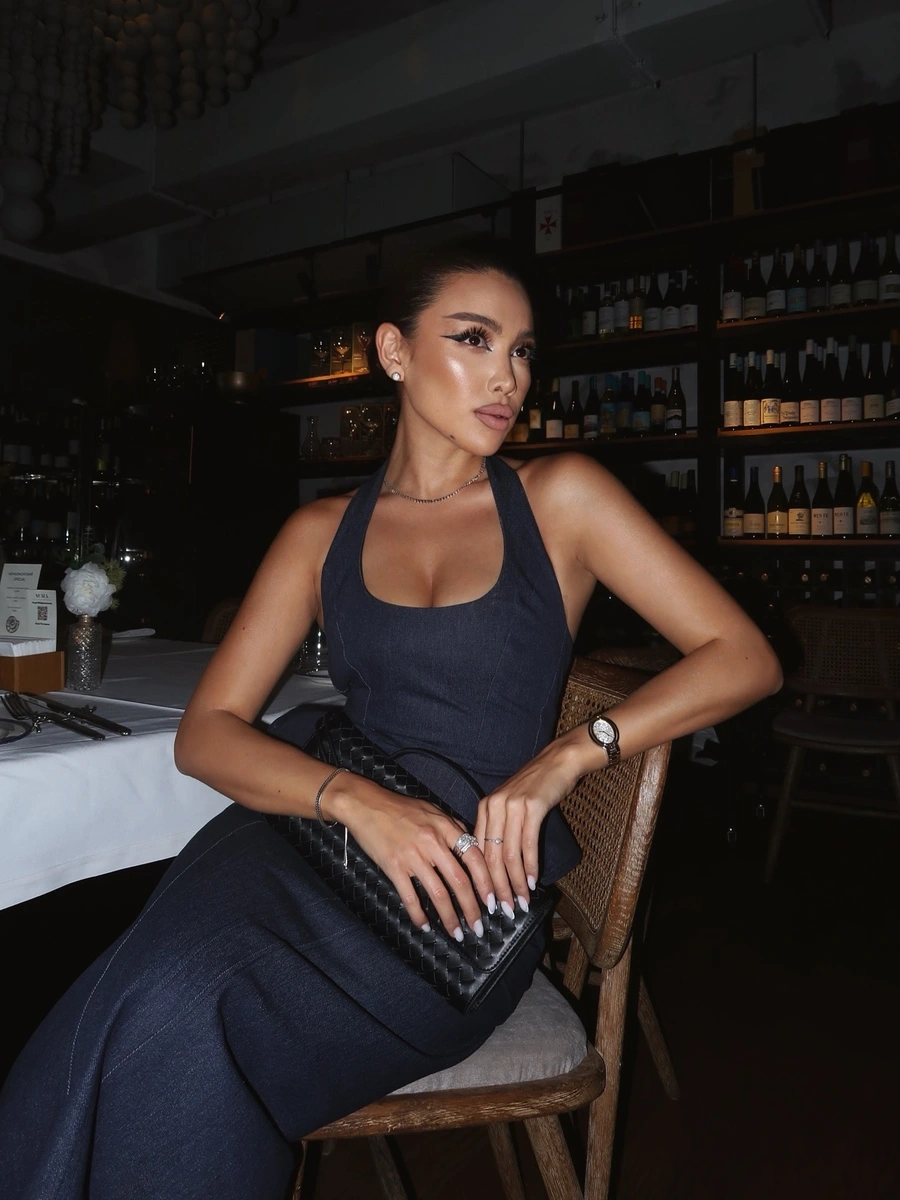 梅拉 香港的应召女郎