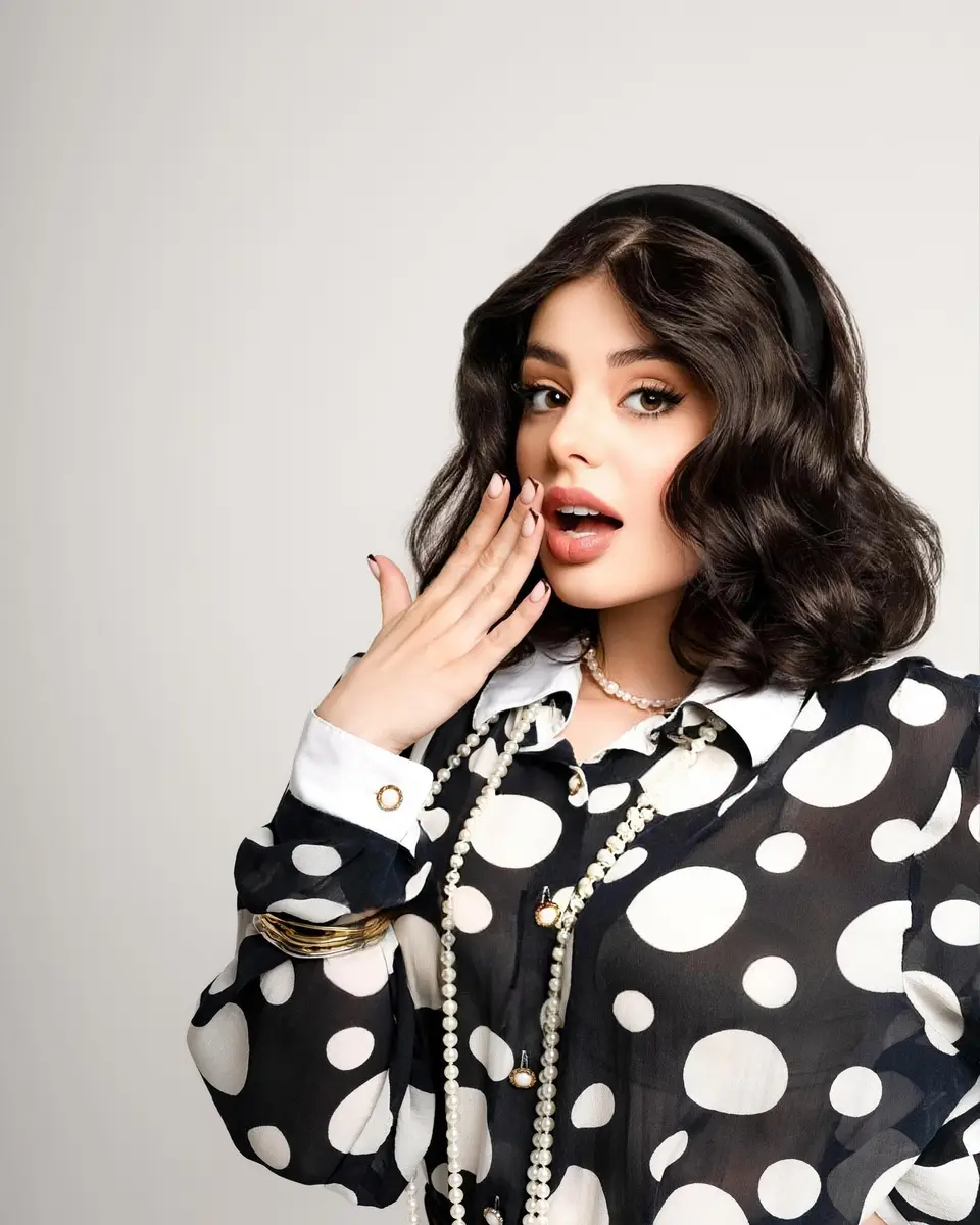 纳泽尔科 香港的应召女郎