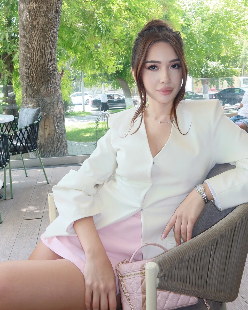 纳兹姆 香港的应召女郎