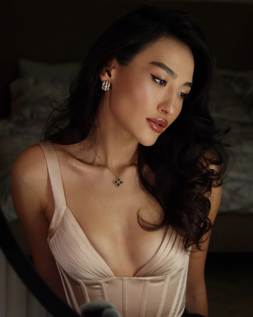 努尔古尔 香港的应召女郎