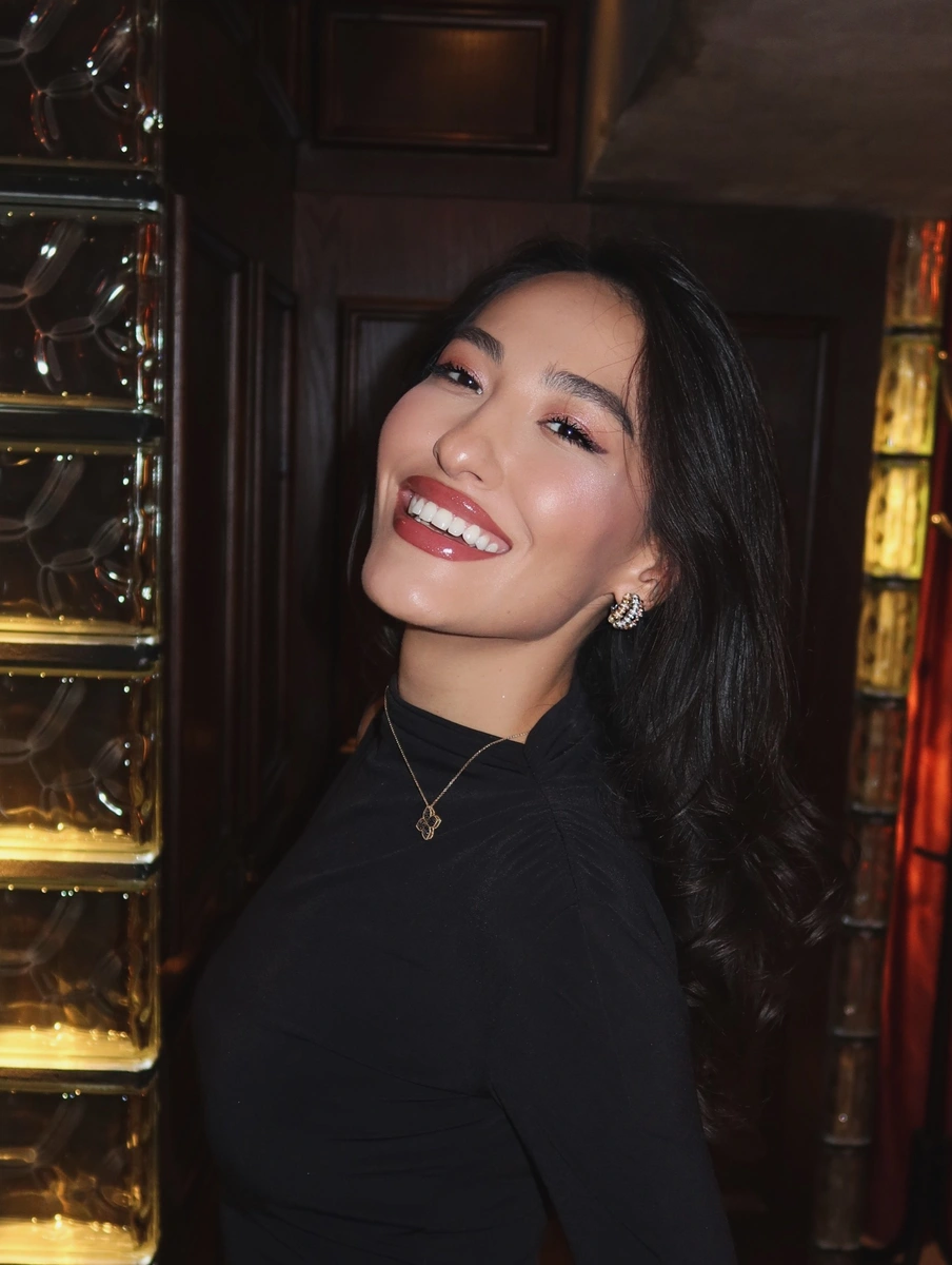 努尔古尔 香港的应召女郎