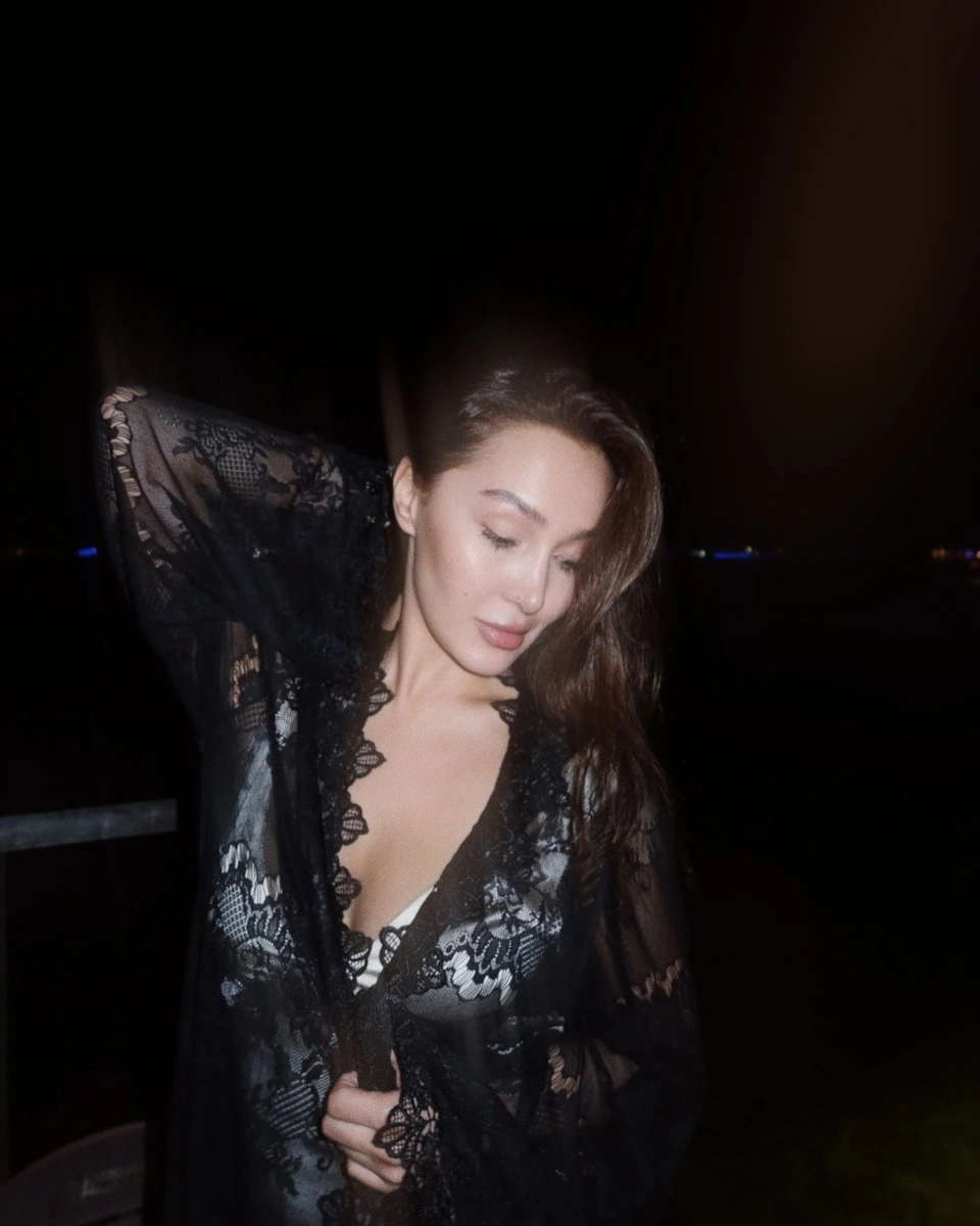 Nursaule 香港的应召女郎