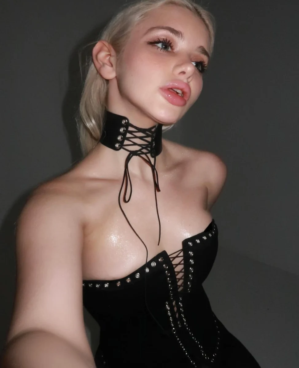 奥莉安娜 香港的应召女郎